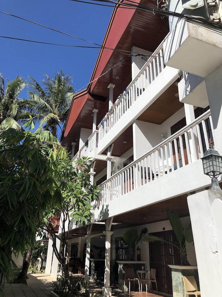 Hey Jude Resort Hotel Balabag  Exterior photo