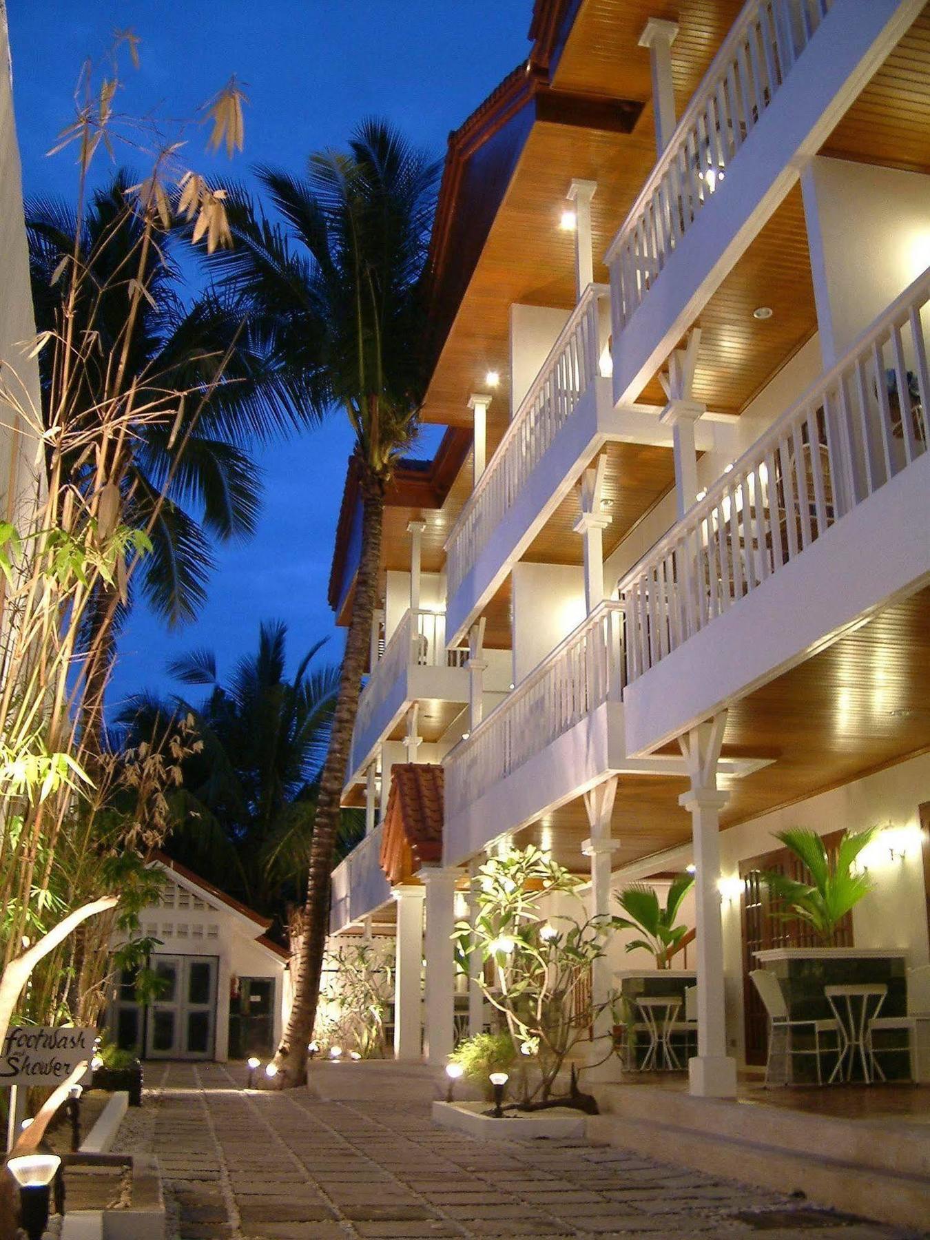 Hey Jude Resort Hotel Balabag  Exterior photo